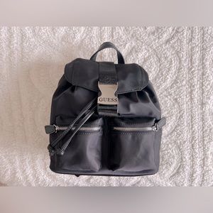 BRAND NEW! Guess Backpack 😍